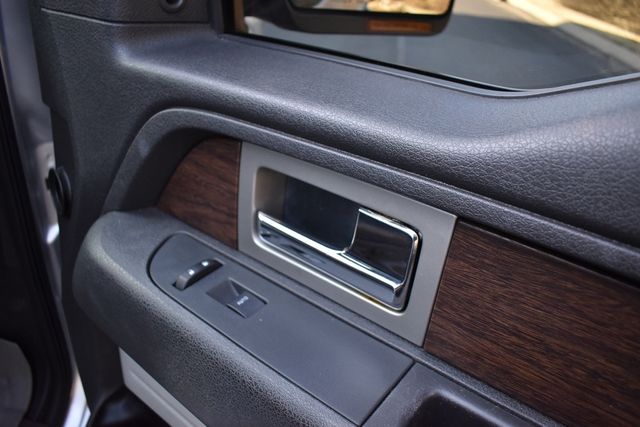 2013 Ford F-150 4WD SuperCrew 145" Lariat - 22982235 - 32