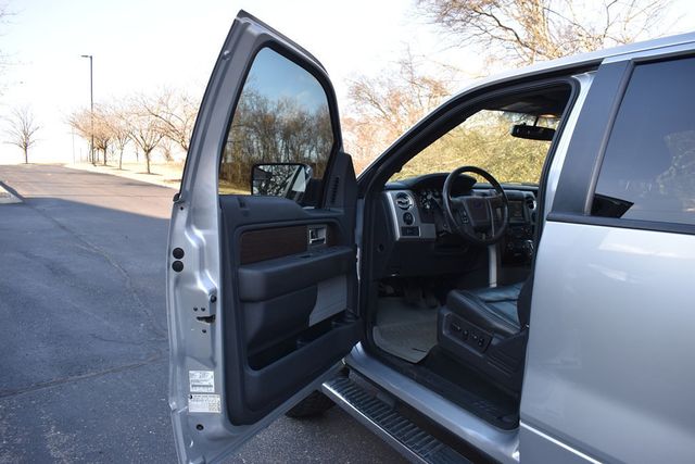 2013 Ford F-150 4WD SuperCrew 145" Lariat - 22982235 - 39