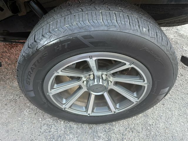 2013 Ford F-150 4WD SuperCrew 145" Limited - 23070605 - 8