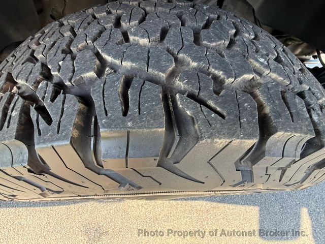 2013 Ford F-150 4WD SuperCrew 145" SVT Raptor - 23048783 - 29