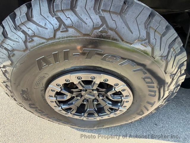 2013 Ford F-150 4WD SuperCrew 145" SVT Raptor - 23048783 - 32