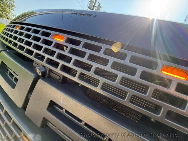 2013 Ford F-150 4WD SuperCrew 145" SVT Raptor - 23048783 - 37