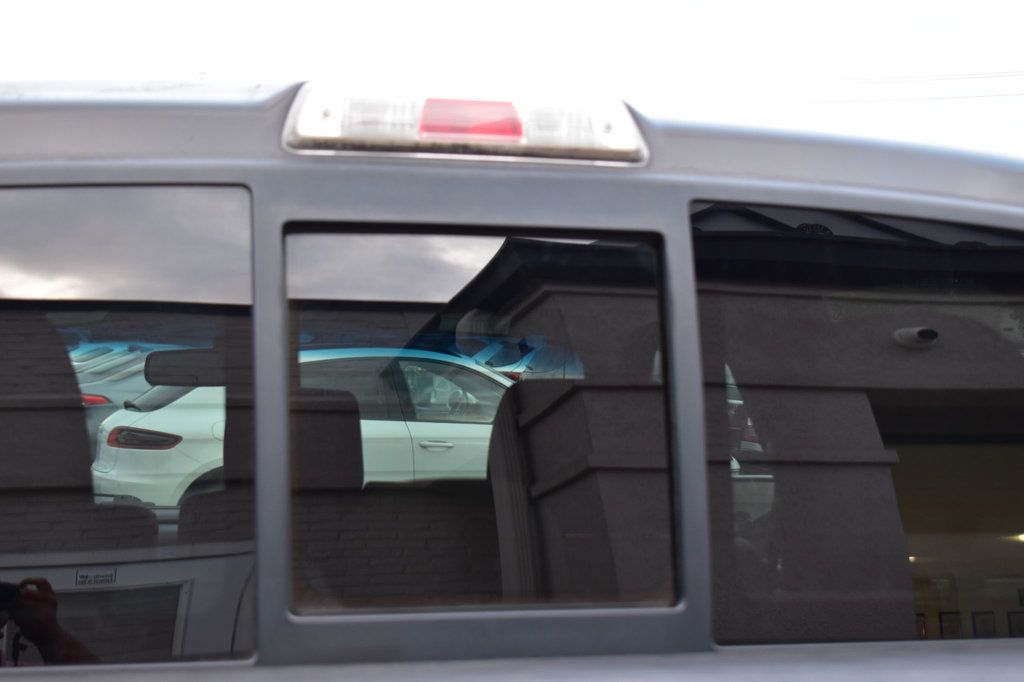 2013 Ford F-150 4WD SuperCrew 145" XLT - 23058616 - 41