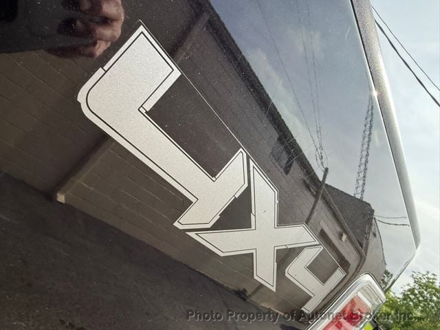 2013 Ford F-150 4WD SuperCrew 145" XLT - 23029514 - 22