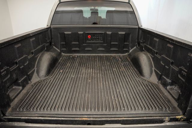 2013 Ford F-150 4WD SuperCrew 145" XLT - 23043078 - 39