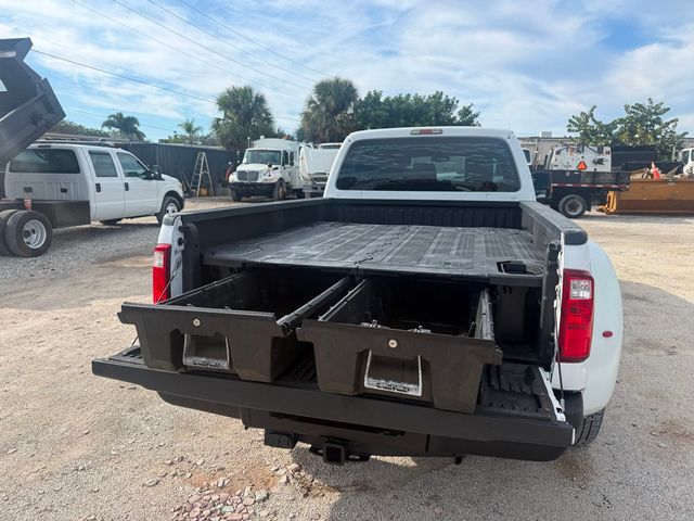 2013 Ford F-350 Crew Cab Pickup Truck  - 22958199 - 4