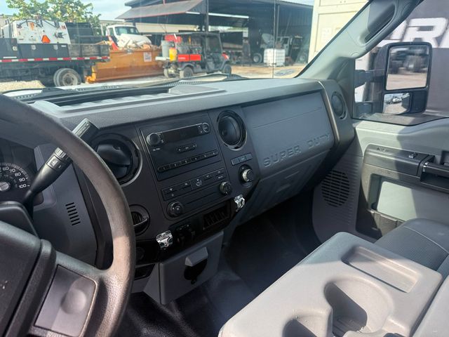 2013 Ford F-350 Crew Cab Pickup Truck  - 22958199 - 8