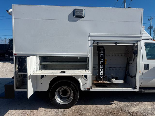 2013 Ford F-550 4X4 Enclosed Utility Service Truck  - 22990296 - 11