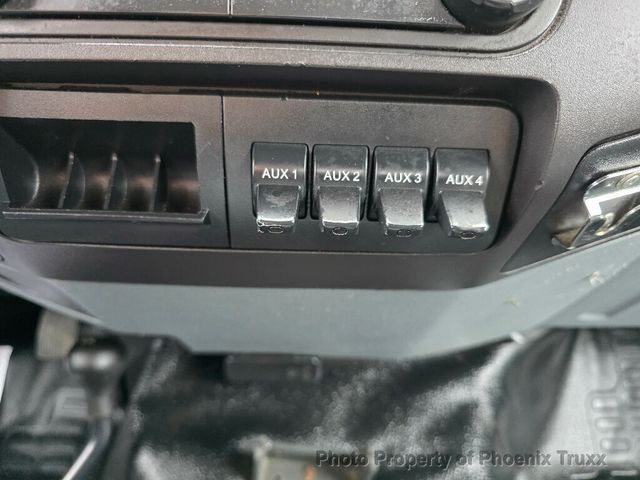 2013 Ford F-550 Super Duty XLT 2dr 4wd Regular Cab LB Chassis  - 21582615 - 14