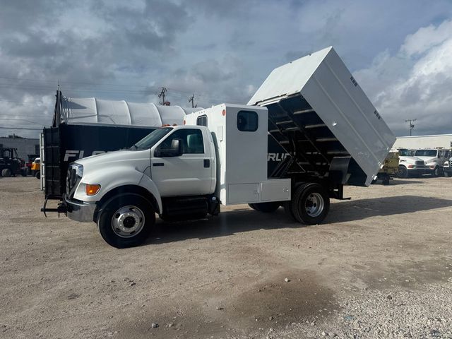 2013 Ford F-750 Chipper Dump *UNDER CDL*  - 22961414 - 0