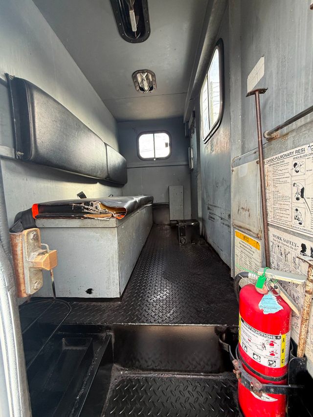 2013 Ford F-750 Chipper Dump *UNDER CDL*  - 22961414 - 4