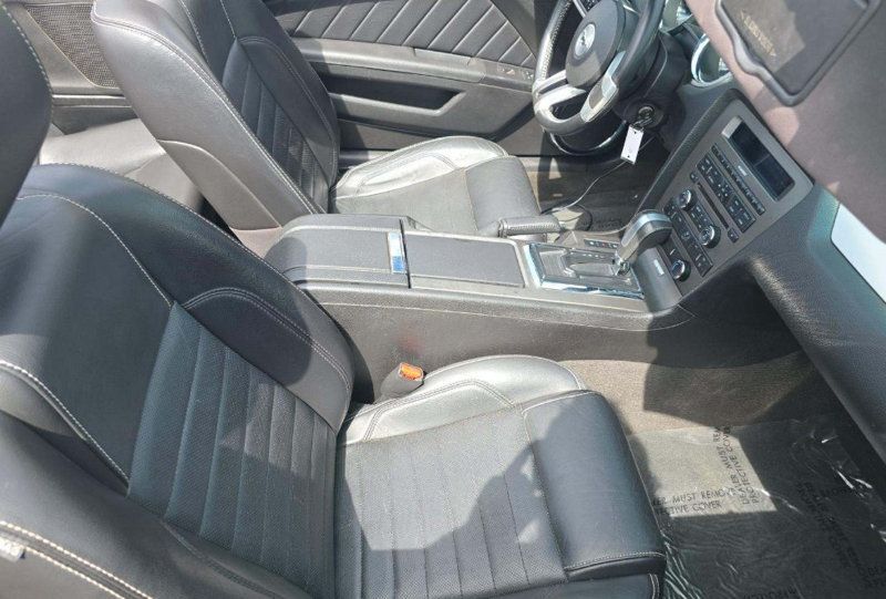 2013 Ford Mustang 2dr Convertible V6 Premium - 23007328 - 5