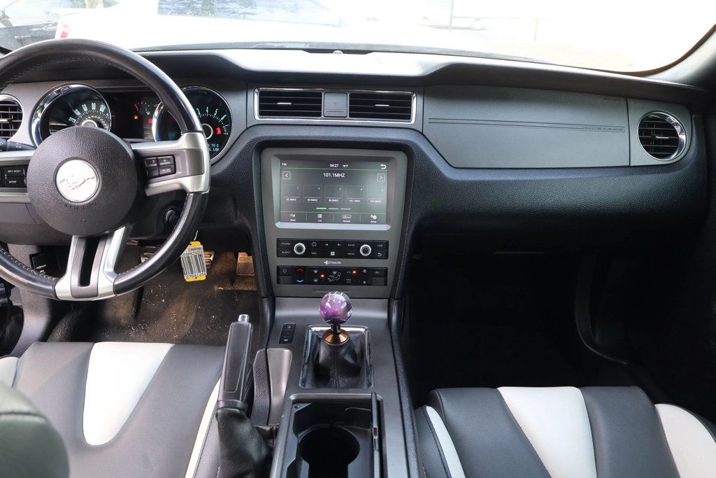 2013 Ford Mustang 2dr Coupe GT - 22928269 - 12