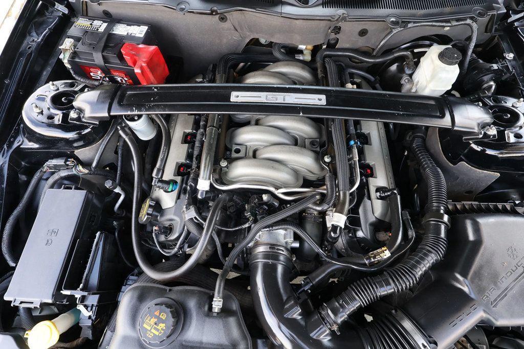 2013 Ford Mustang 2dr Coupe GT - 22928269 - 34