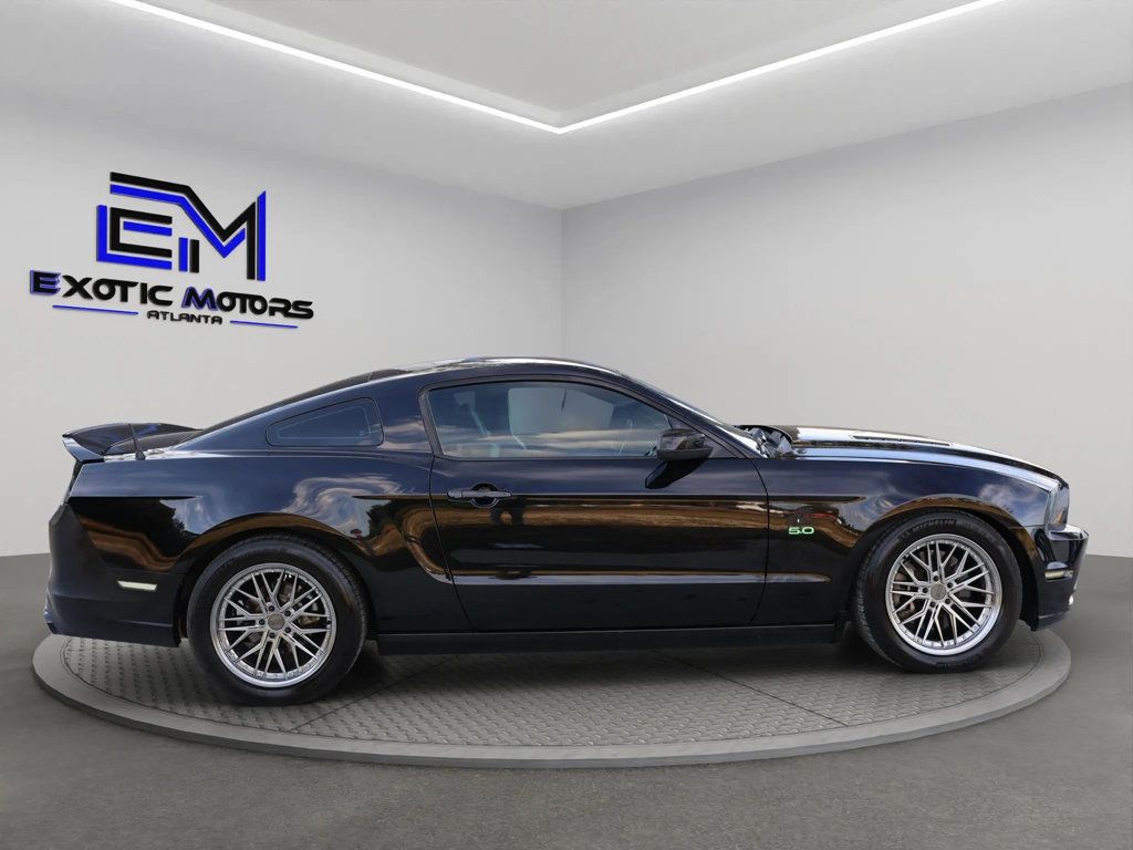 2013 Ford Mustang 2dr Coupe GT - 22928269 - 5