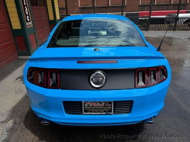 2013 Ford Mustang 2dr Coupe GT Premium - 23033594 - 6