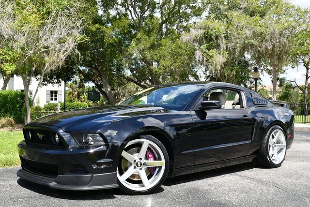 2013 Ford Mustang 2dr Coupe GT Premium W/Comfort Package - 23081806 - 1