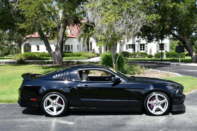 2013 Ford Mustang 2dr Coupe GT Premium W/Comfort Package - 23081806 - 30