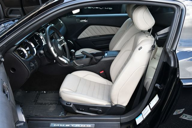 2013 Ford Mustang 2dr Coupe GT Premium W/Comfort Package - 23081806 - 41