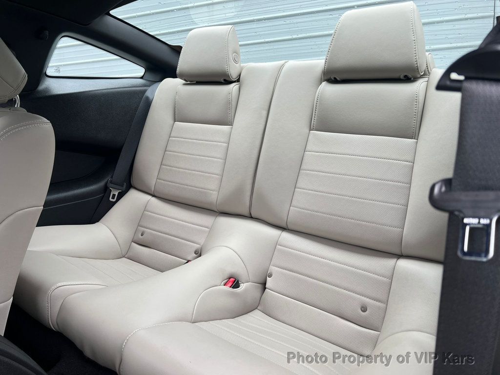 2013 Ford Mustang 2dr Coupe V6 - 22937459 - 16