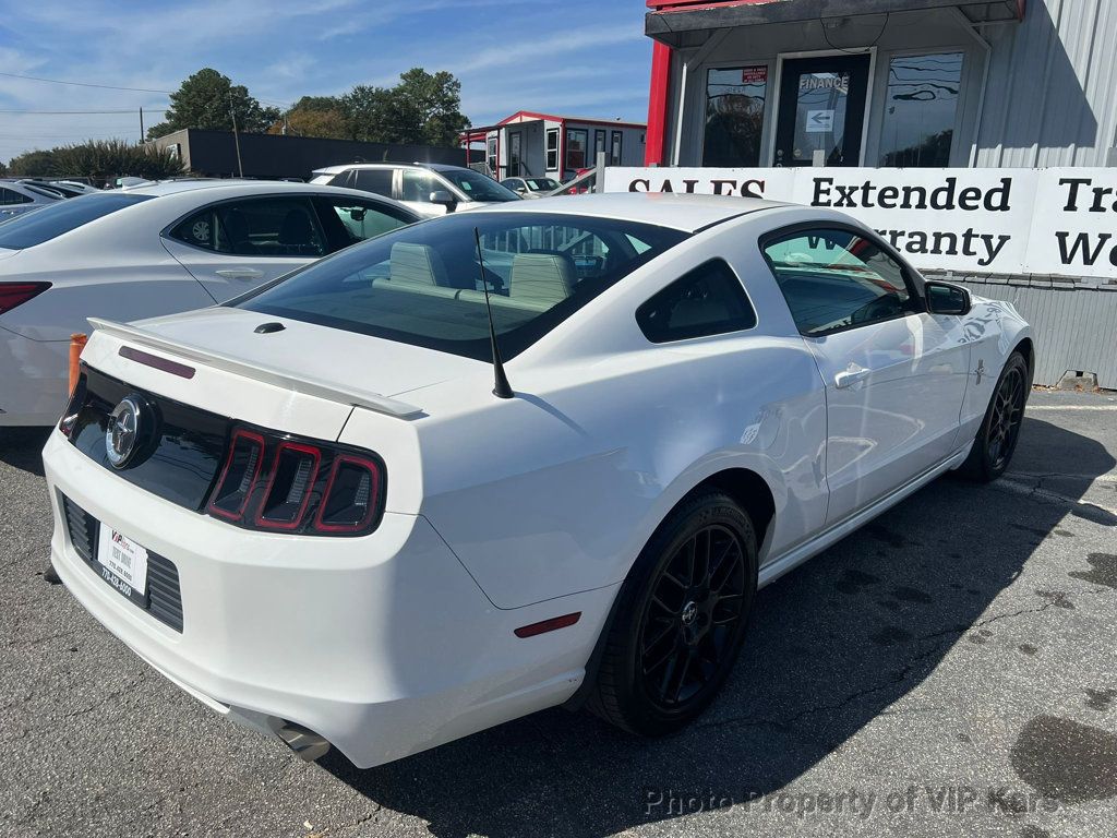 2013 Ford Mustang 2dr Coupe V6 - 22937459 - 3