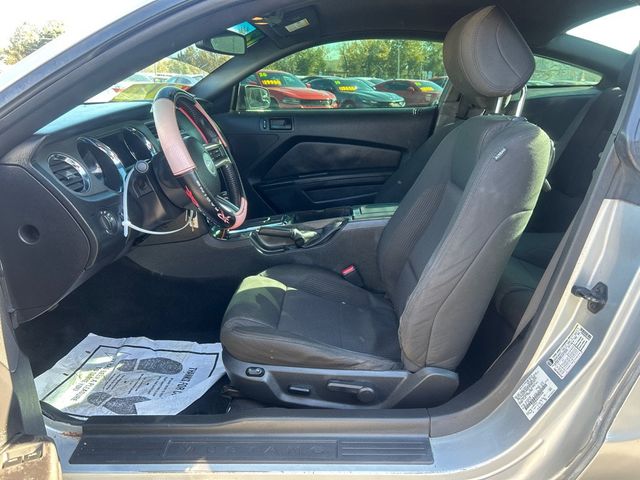 2013 Ford Mustang 2dr Coupe V6 - 22945173 - 7
