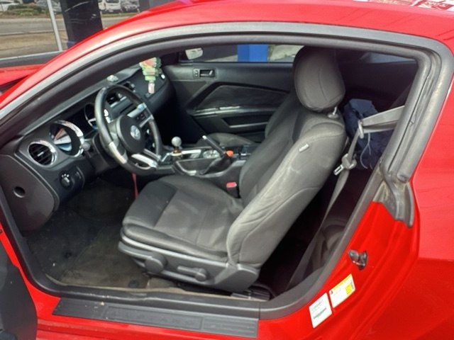 2013 Ford Mustang 2dr Coupe V6 - 23045284 - 5