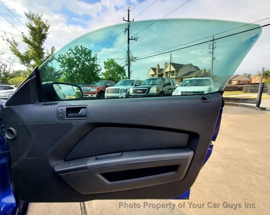 2013 Ford Mustang 2dr Coupe V6 - 23003613 - 18