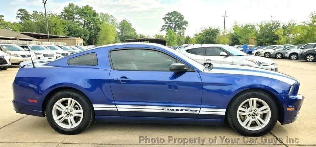 2013 Ford Mustang 2dr Coupe V6 - 23003613 - 2