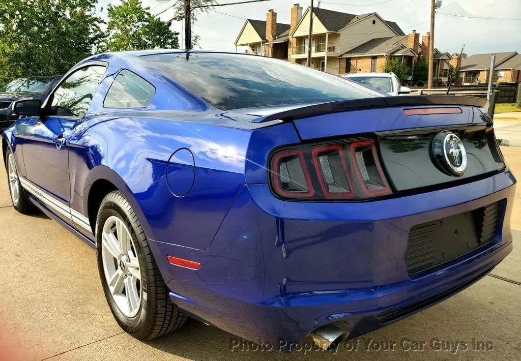 2013 Ford Mustang 2dr Coupe V6 - 23003613 - 8