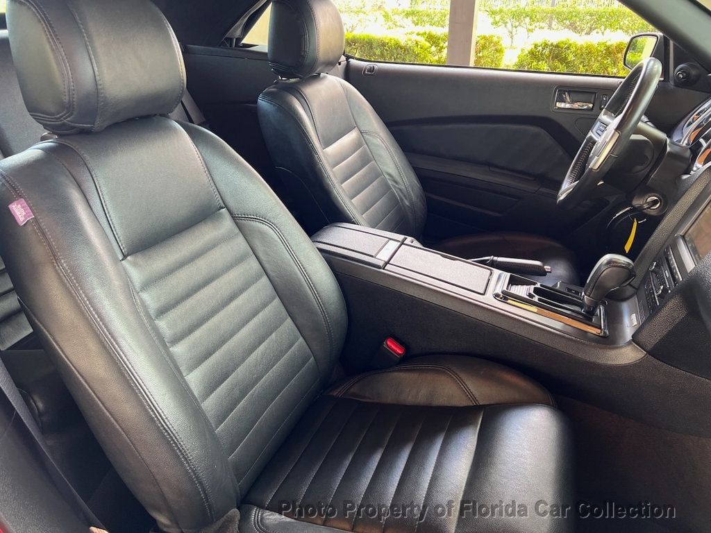2013 Ford Mustang Convertible GT Premium Automatic - 22931022 - 9