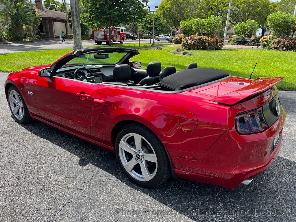 2013 Ford Mustang GT Premium Convertible photo 3