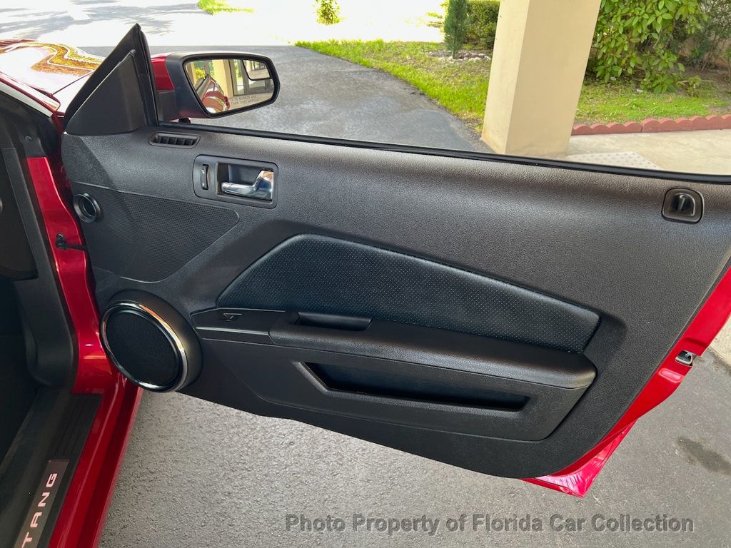 2013 Ford Mustang Convertible GT Premium Automatic - 22931022 - 29