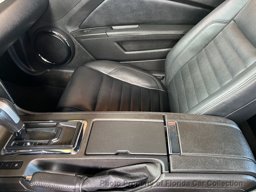 2013 Ford Mustang Convertible GT Premium Automatic - 22931022 - 46