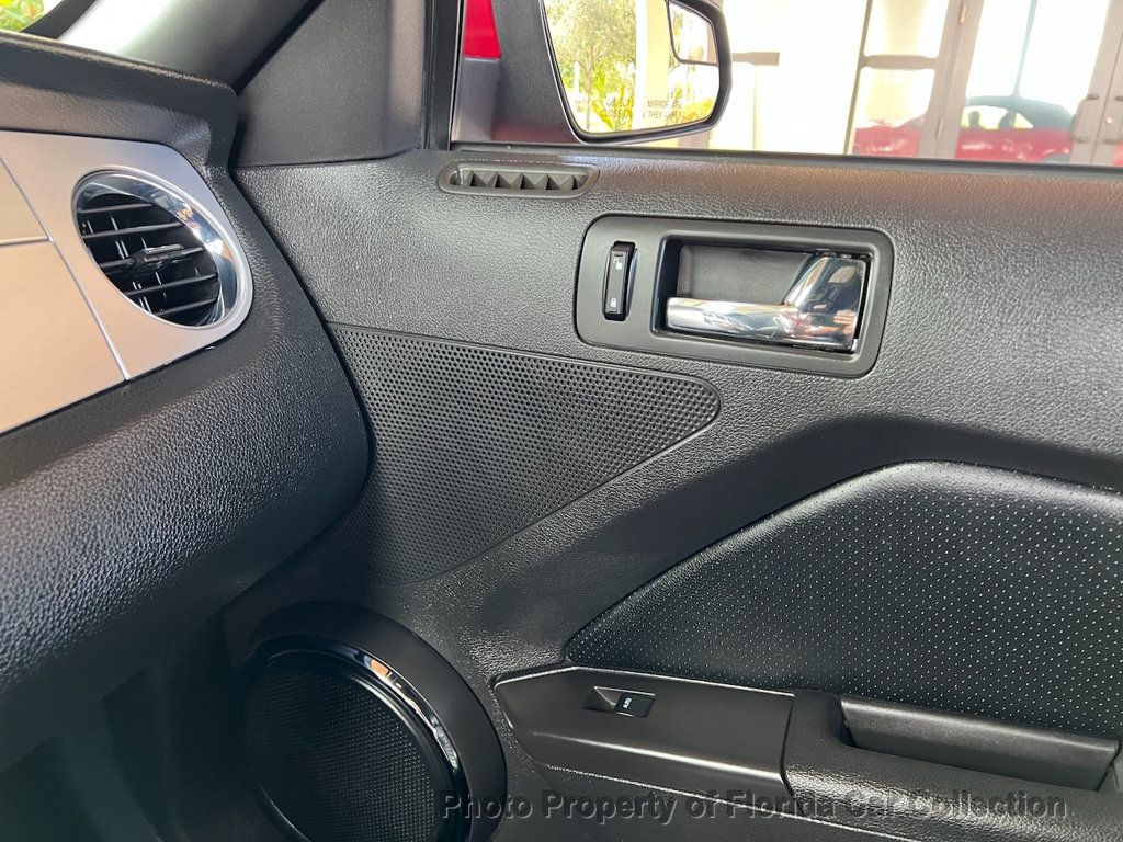 2013 Ford Mustang Convertible GT Premium Automatic - 22931022 - 49