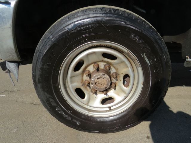 2013 Ford Super Duty F-250 SRW 4WD Reg Cab 137" XLT - 22996454 - 8