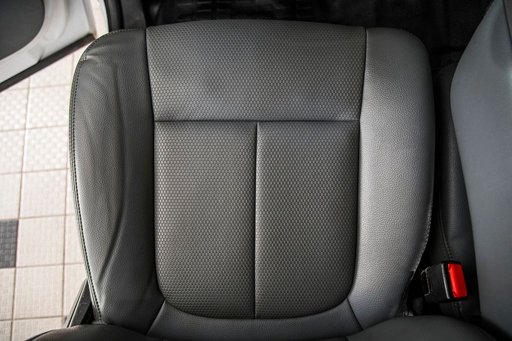 2013 Ford Super Duty F-350 DRW Cab-Chassis F350 4X4 STAKE DUMP - 16167017 - 23