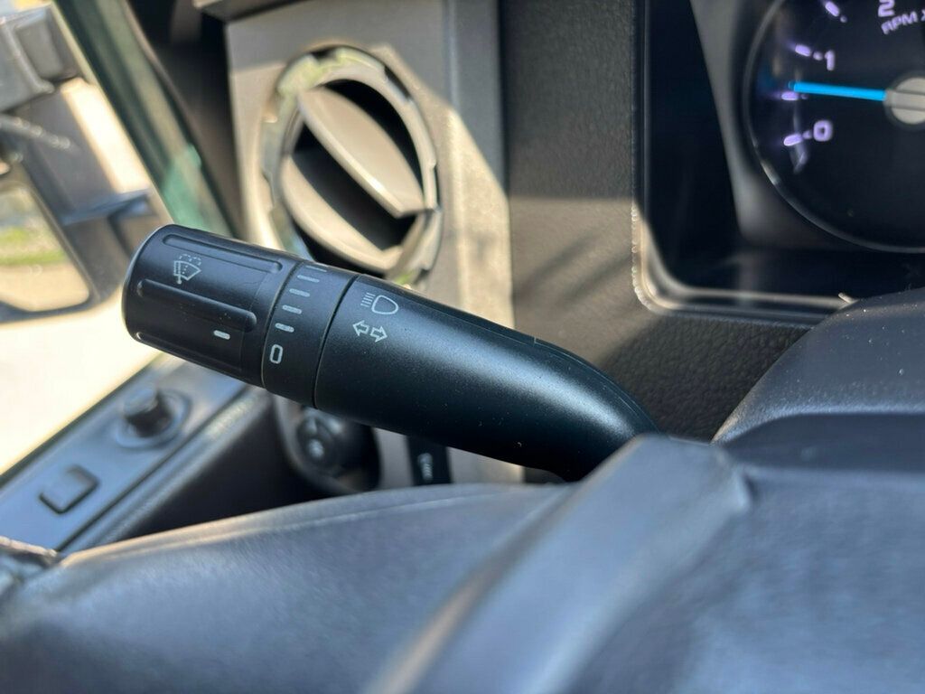 2013 Ford Super Duty F-350 SRW 2013 Ford F-350 Super Duty Lariat - 23001817 - 30