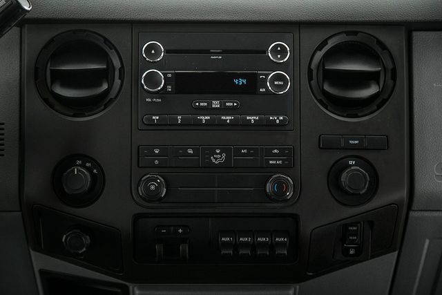 2013 Ford Super Duty F-450 DRW Cab-Chassis F450 CREW CAB 4X4 * 6.7 POWERSTROKE * 11' ROYAL KUV * 1 OWNER - 17149978 - 15