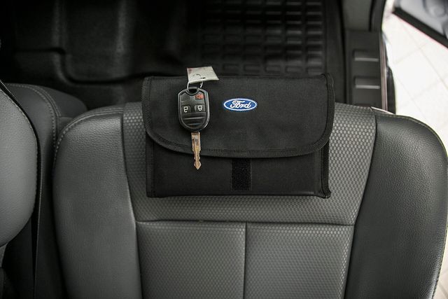 2013 Ford Super Duty F-450 DRW Cab-Chassis F450 CREW CAB 4X4 * 6.7 POWERSTROKE * 11' ROYAL KUV * 1 OWNER - 17149978 - 27