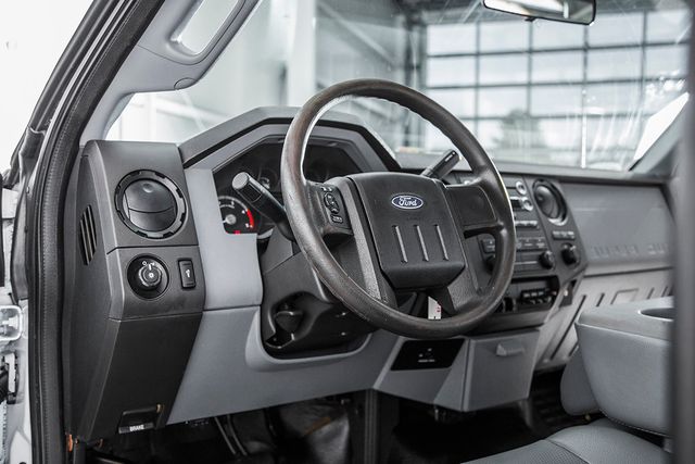 2013 Ford Super Duty F-450 DRW Cab-Chassis F450 REG CAB - 15742320 - 15