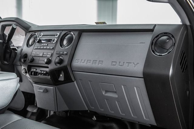 2013 Ford Super Duty F-450 DRW Cab-Chassis F450 REG CAB - 15742320 - 16