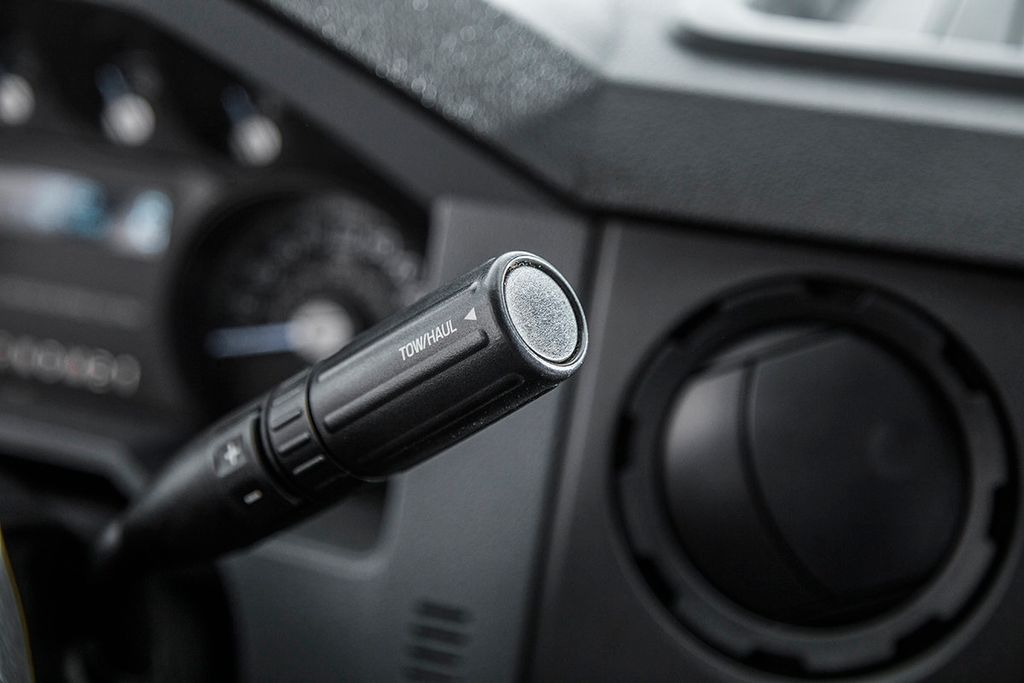 2013 Ford Super Duty F-450 DRW Cab-Chassis F450 REG CAB - 15742320 - 18