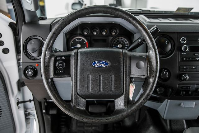 2013 Ford Super Duty F-550 DRW F550 CREW 4X4 * 6.7 POWERSTROKE * CONCRETE BODY * LOCAL TRUC - 16074953 - 20