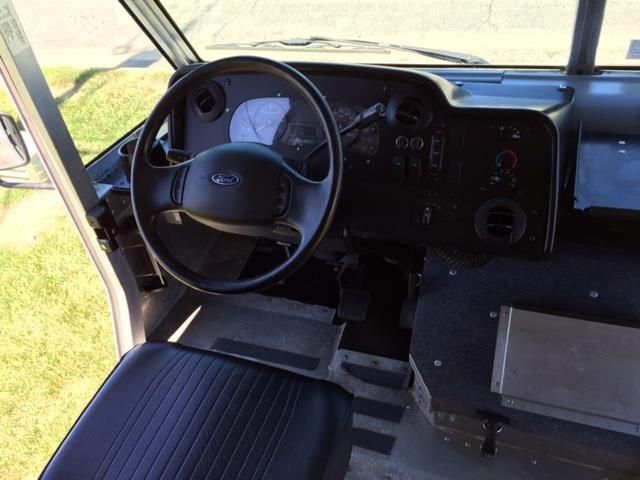 2013 Ford Super Duty F-59 Stripped Chassis WT - 13948667 - 6