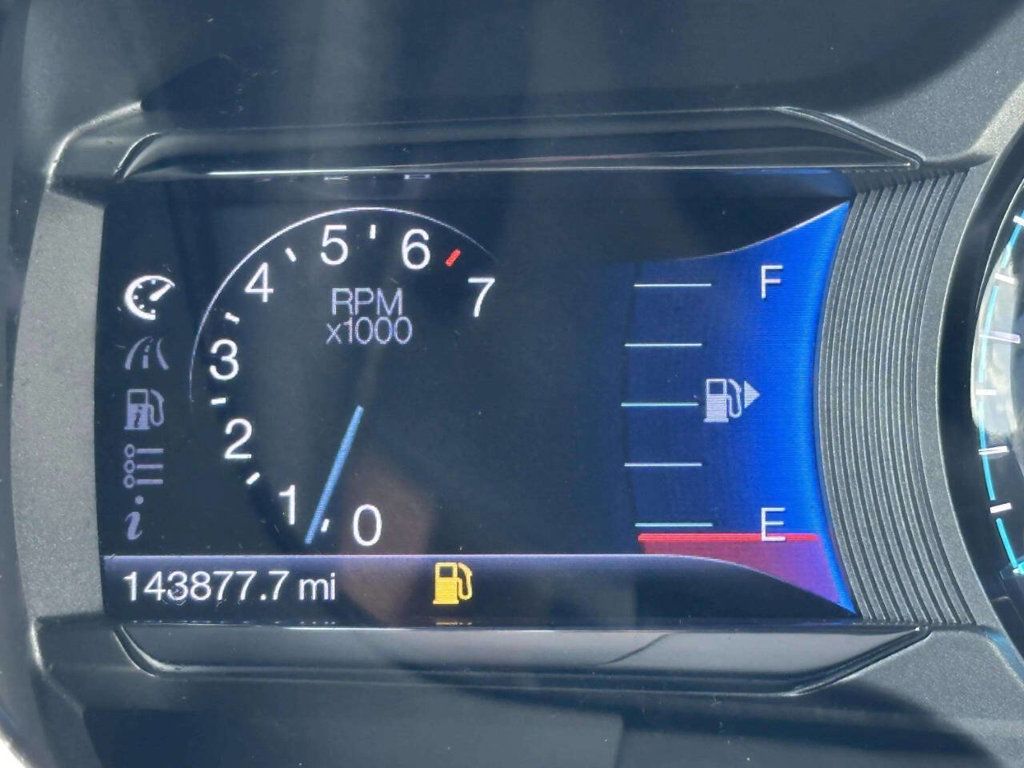 2013 Ford Taurus 4dr Sedan SHO AWD - 23049456 - 16