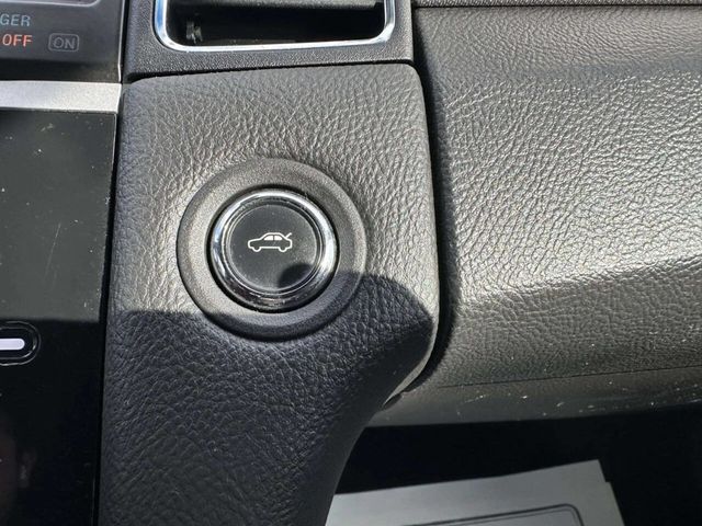 2013 Ford Taurus 4dr Sedan SHO AWD - 23049456 - 26