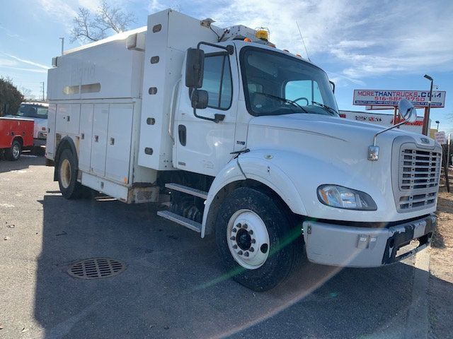 2013 Freightliner M2 112 ENCLOSED UTILITY SERVICE TRUCK WITH COMPRESSOR - 21141902 - 0