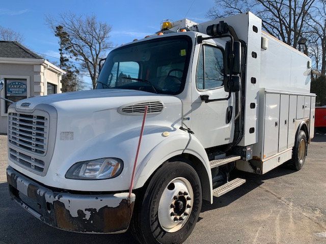 2013 Freightliner M2 112 ENCLOSED UTILITY SERVICE TRUCK WITH COMPRESSOR - 21141902 - 1