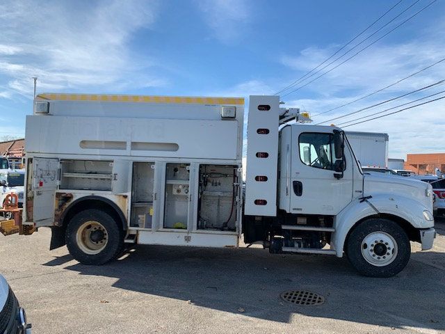 2013 Freightliner M2 112 ENCLOSED UTILITY SERVICE TRUCK WITH COMPRESSOR - 21141902 - 21